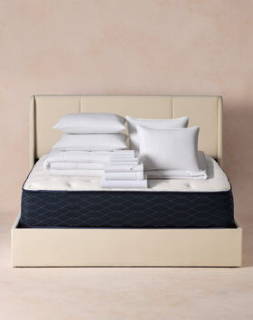 Bed and Bedding Set thumbnail number 0